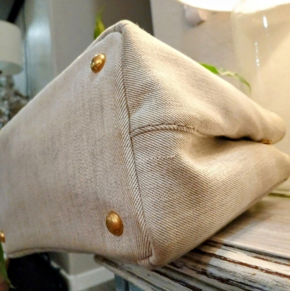 Prada Canapa - Picture 12 of 13